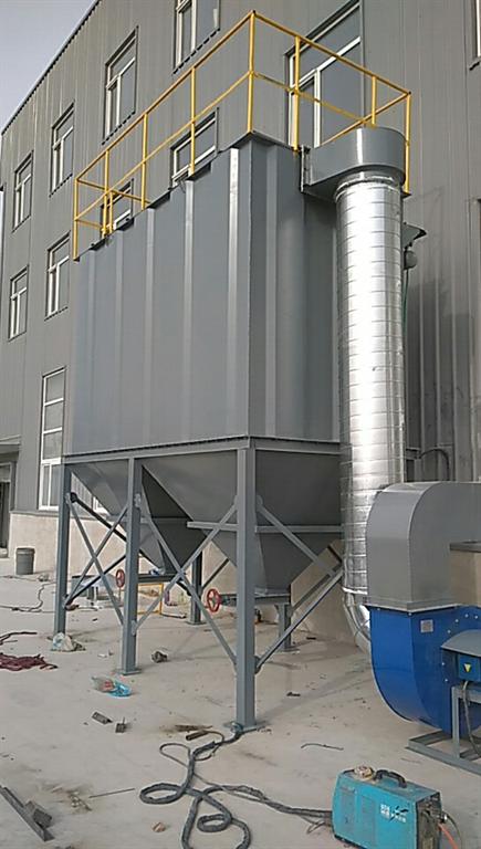 布袋除塵器安裝現場圖